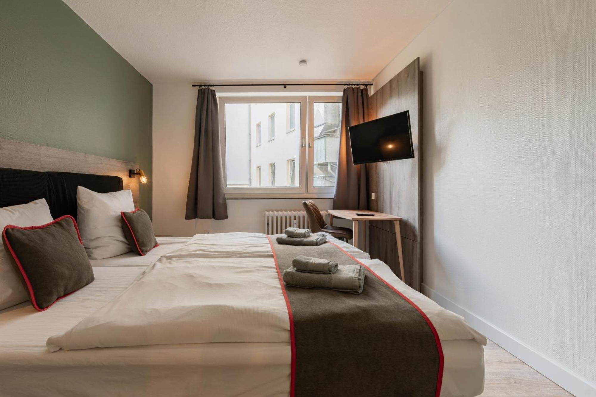 Hotel Enger Hof Düsseldorf Zewnętrze zdjęcie
